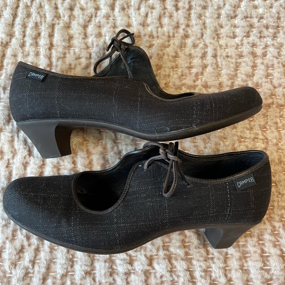Camper Women’s Brown Oxford Shoes - Picture 2 of 4